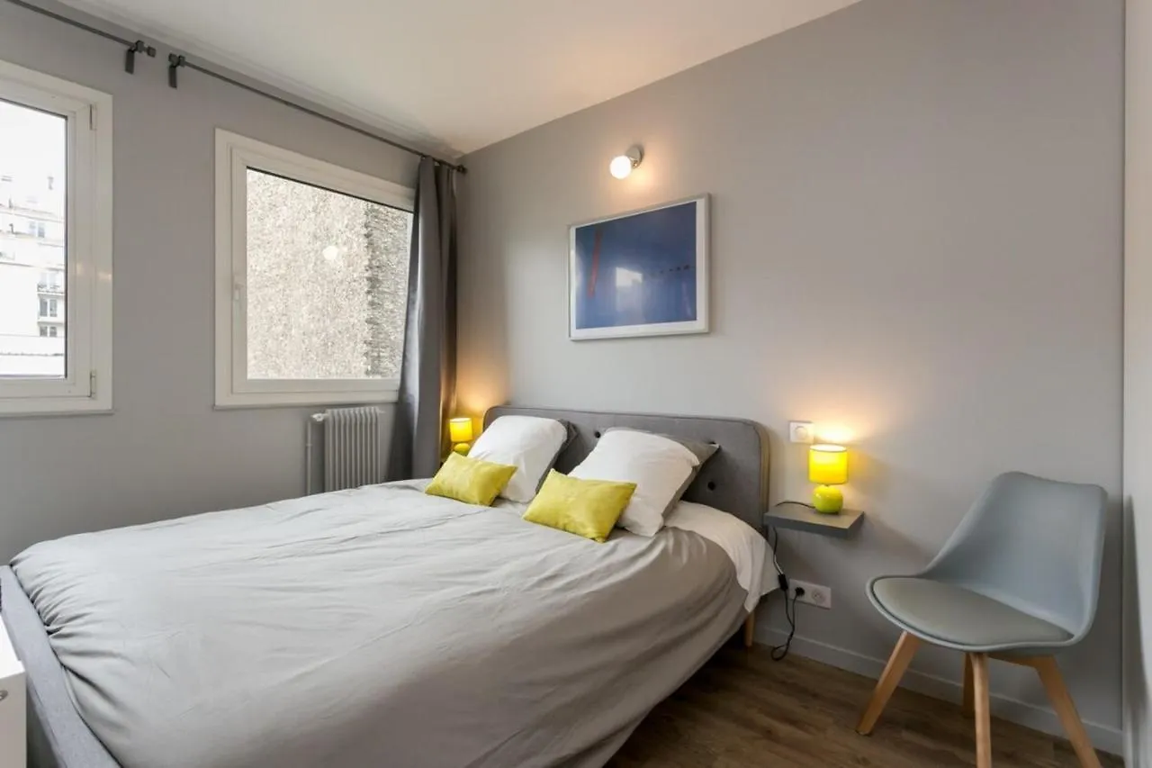 Nicely Decorated Modern Studio Near The Eiffel Tower - Paris - Welkeys 0*,  France